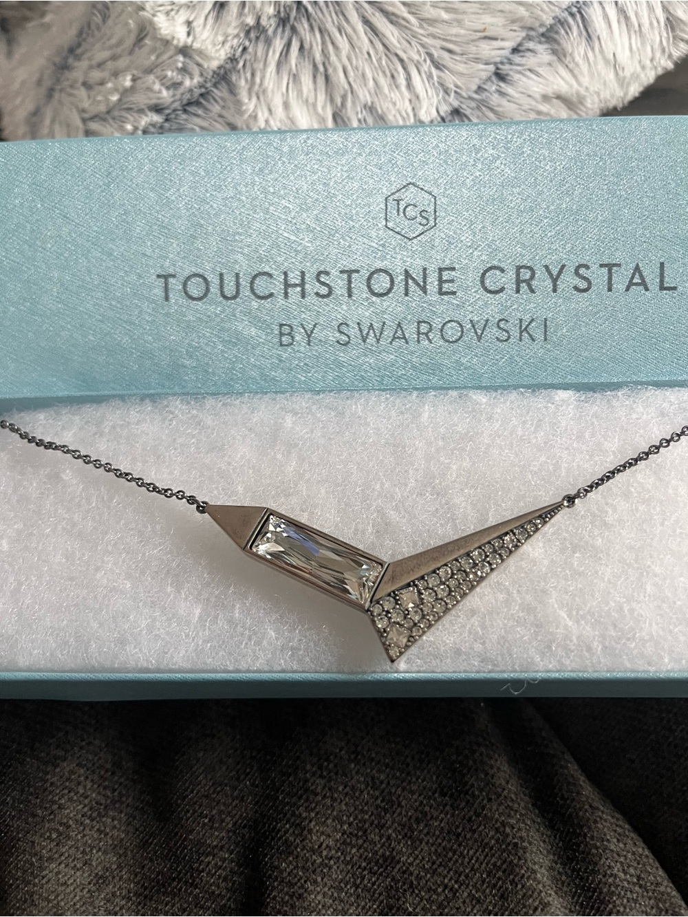 Touchstone Crystal Frosted Edge Necklace! Brand New!
